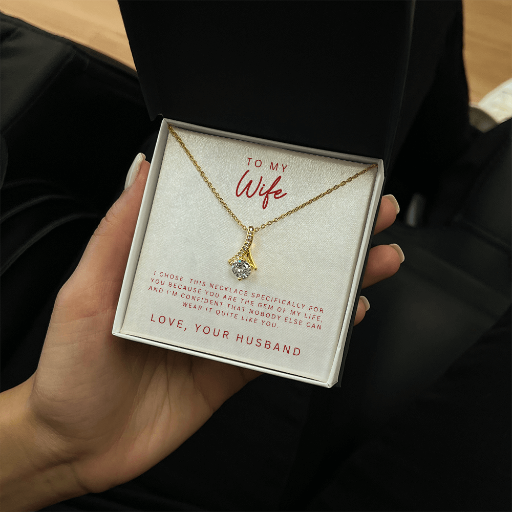 To My Wife Alluring Beauty  Necklace