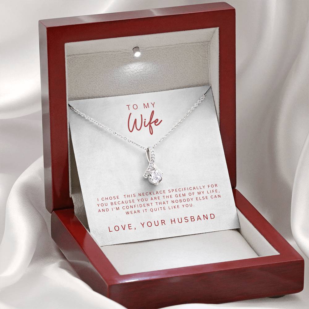 To My Wife Alluring Beauty  Necklace